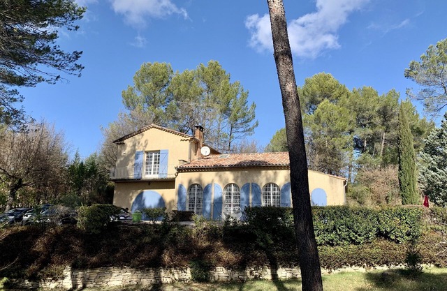 Villa near Golf du Lubéron