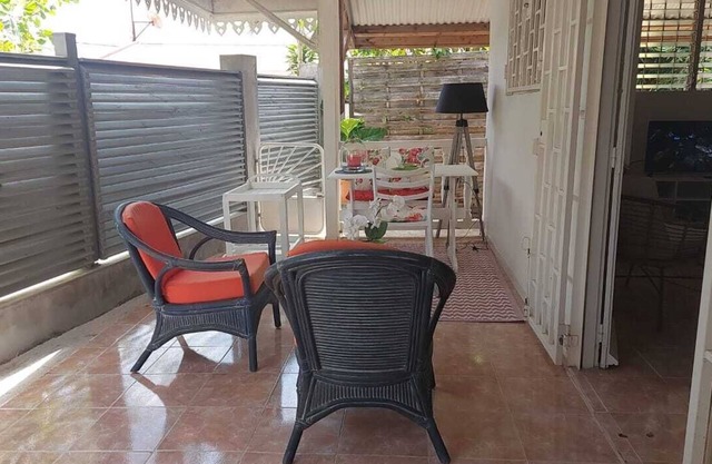 VILLA CERCA DE LA MARINA - MAR - RESTAURANTE - PUEBLO DE PESCA
