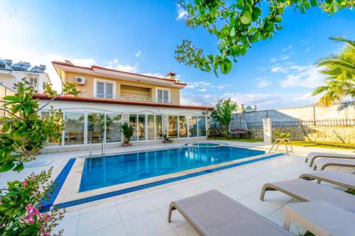 Villa Nehir
