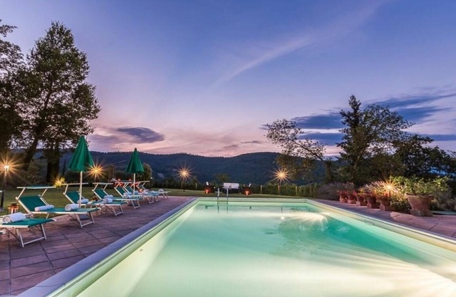 Villa en Ripoli con 5 habitaciones, capacidad 10