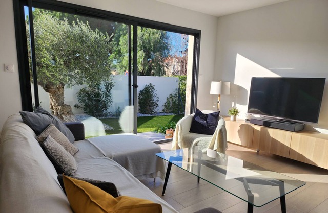 Villa Neuve Avec Piscine, à Proximité des Plages
