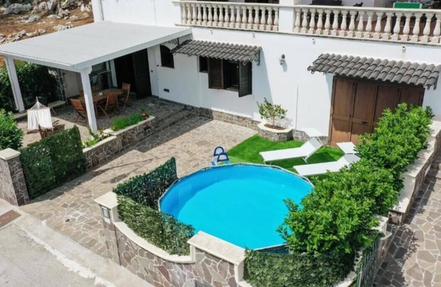 Villa Nicole Vista al mar piscina Castro Green Grotto Salento Leuca 5 minutos