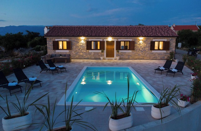 Villa Nika