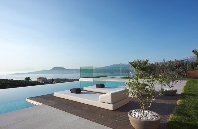 Villa Niolos II, villa tranquila ladera