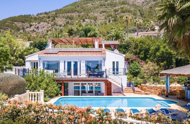 Villa Nirvana by Villa Plus