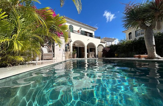 Villa Oasis - beautiful house with private pool