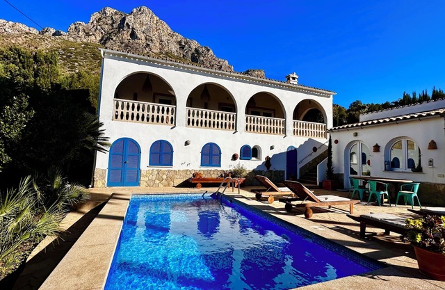 Villa de encanto totalmente equipada con impresionantes vistas.