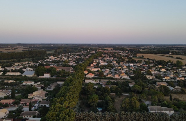 Villa of the bastide type, in the small Camargue ideally located