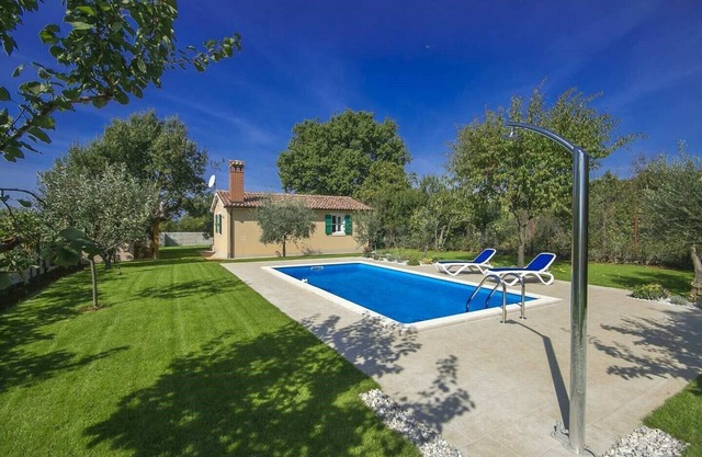 Villa Oliva - casa con piscina cerca de Porec