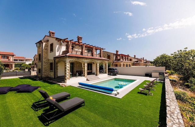 Villa Olivia Cabrunici