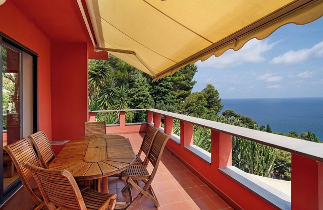 Villa 'Orizzonte' con vistas al mar y Wi-Fi