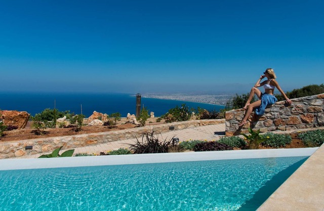 Villa P- Deluxe Sea View Suite
