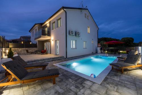 Villa Paansa