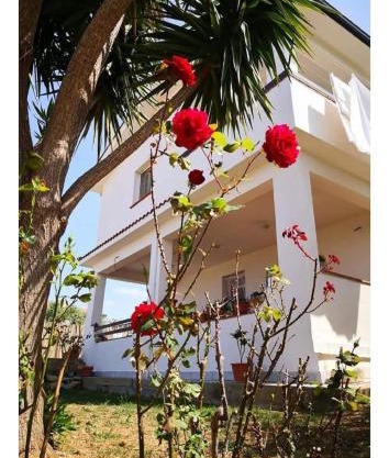 Villa panoramica con Piscina