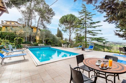 Villa Paola Private Pool Gym in Chianti - Happy Rentals