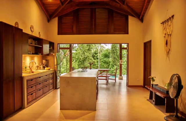 Villa Paraíso 3 bed, 2 bath w/ pool and AC-15 min from Punta Uva