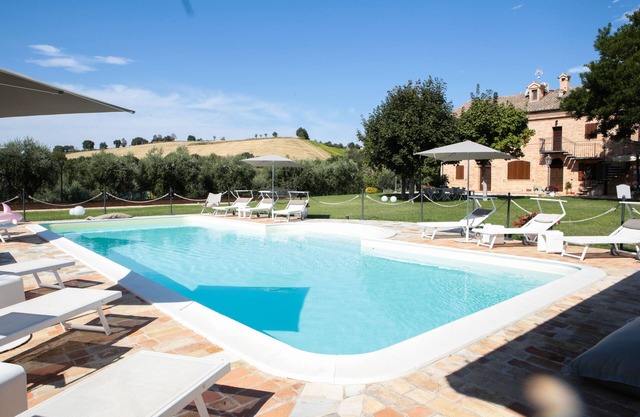 Villa Pedossa, Il Grano, aplicación en villa con piscina a 7 km de Senigallia, Marche