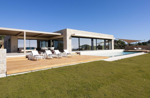 Villa Petra at Messinian Nest