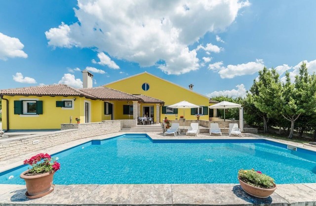 Villa Polly, para 10 personas, con piscina privada.