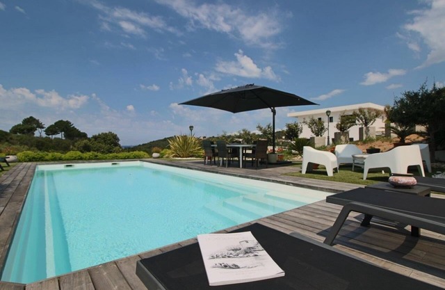 Villa T4 con piscina