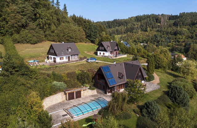 Villa+Pool, Stupna KSS180