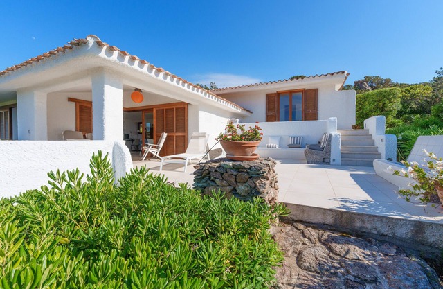 Villa 'Portobello' con vistas al mar, Wi-Fi y aire acondicionado