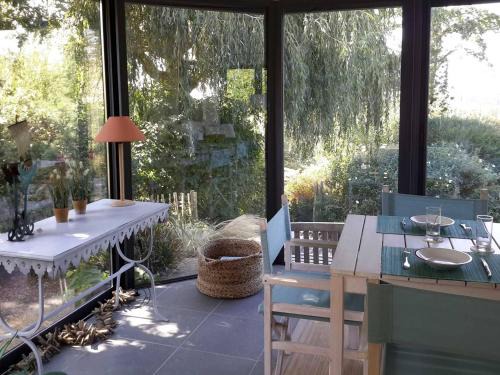 Villa proche plage pour 6 pers, grand jardin, parking privé, Wifi, ménage inclus - FR-1-542-28