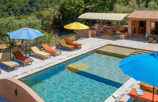 Villa 'Propriété Fontaine Margo': Retiro tranquilo con vistas a la montaña