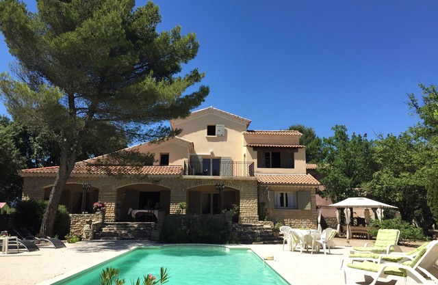 Villa provenzal con piscina, Mont Ventoux, 4 dormitorios, 8 personas
