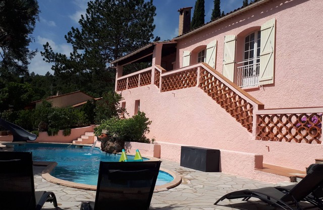 Villa Provenzal piscina privada climatizada, 14 personas, sala de juegos