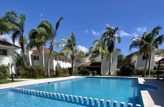 Villa Punta Cana, frente al aeropuerto cerca de la playa!