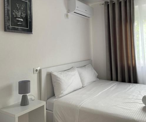 Villa Red Rose