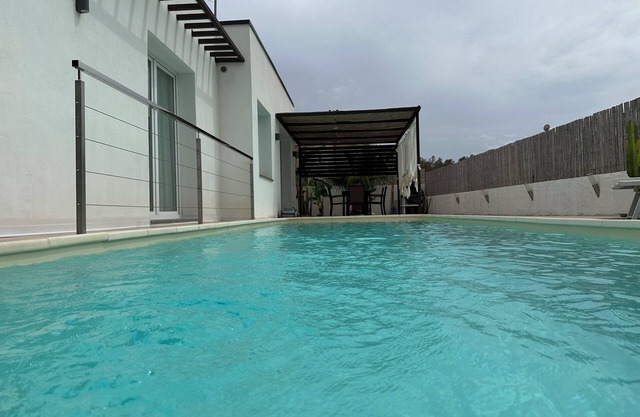 Villa Rei with heated 10x3 pool