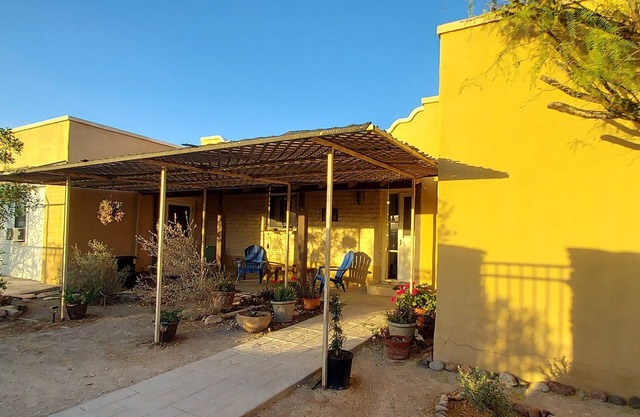 Villa Rica: Adobe 3 Bed, 2 Bath Family Home, Spectacular View, Pets, Secure Yard