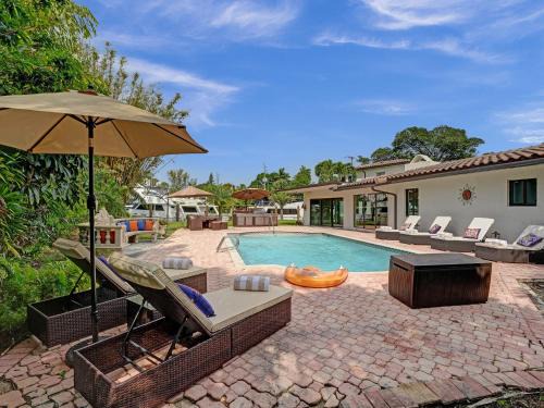 Villa Riverland with Heated Pool on the Water villa