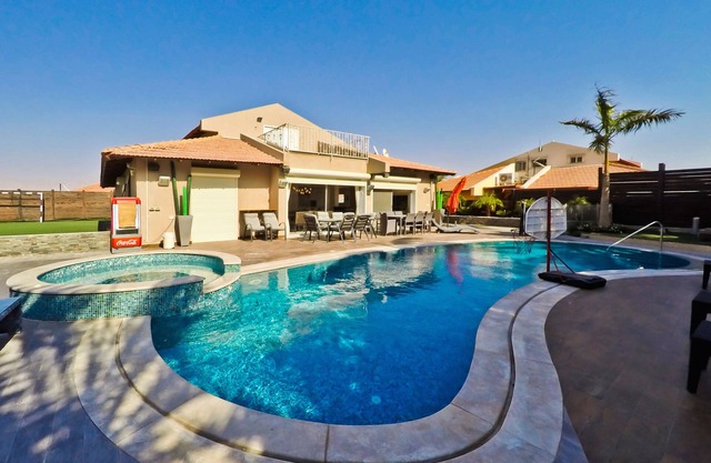 Villa Riviera es las villas más lujosas de la ciudad. Entonces, si quieres lo mejor ...