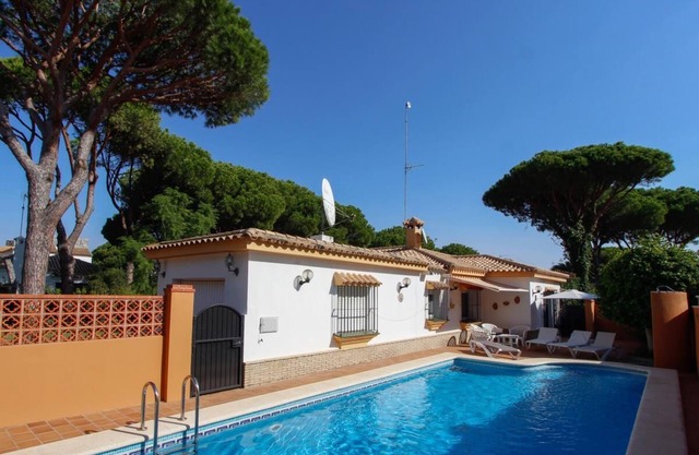 Villa Roche - Villa con mucho confort, piscina privada y jardín bonito
