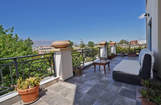 Villa Roe with sea view