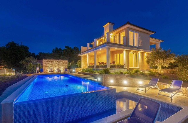 Villa ROMANTICA