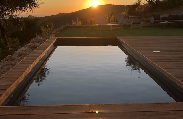 Villa Rosa ****, private heated swimming pool, sea and scrub views, 10 minutes from the beach