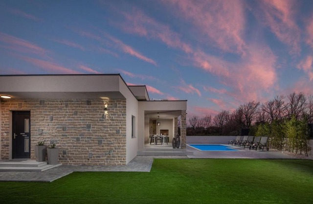 Villa Rose