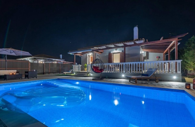 Villa Rose With Private Pool