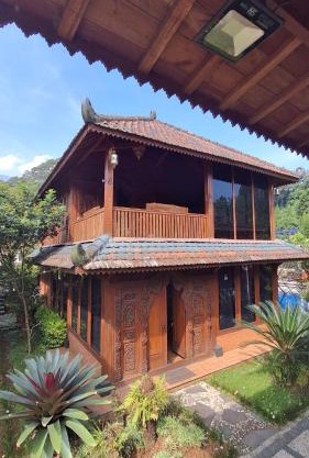 Villa Rosewood