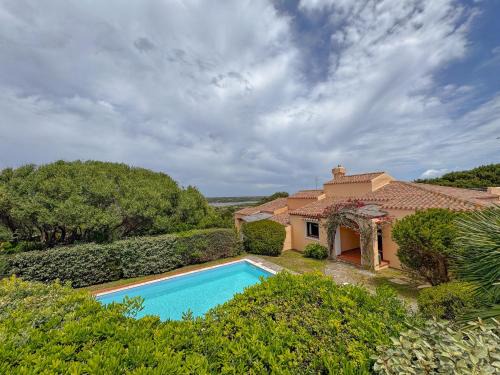 Villa Rosy - Comfort e Piscina Privata a Stintino