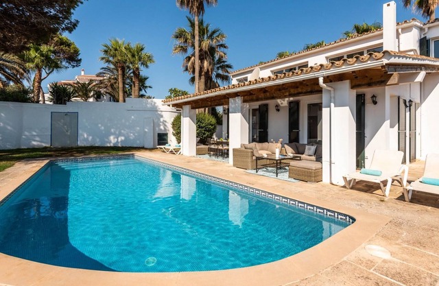 VILLA ROXANA in Es Castell