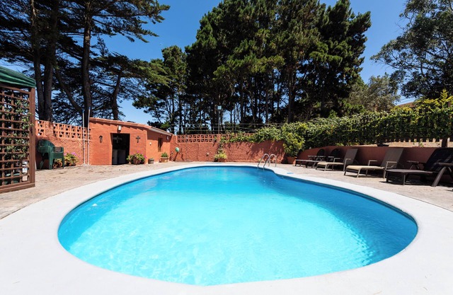 Casa vacacional "Villa Rural El Poleo DR" con vistas al mar, piscina, Wi-Fi y terraza
