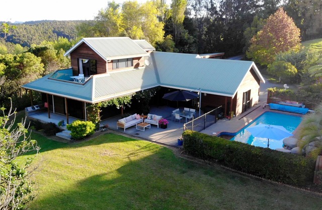 Villa rural oasis with pool