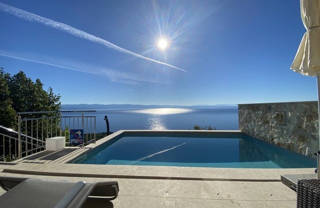 Villa Sabine Medveja Cres. Studio-appartement mit Wlan und Pool