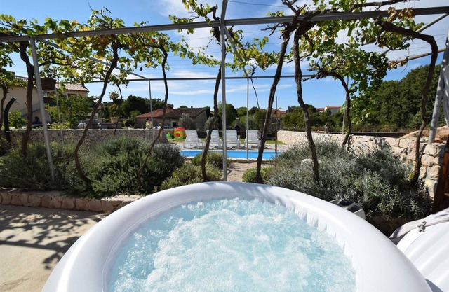 Villa Saint Anton (63251-K1) - Malinska - island Krk