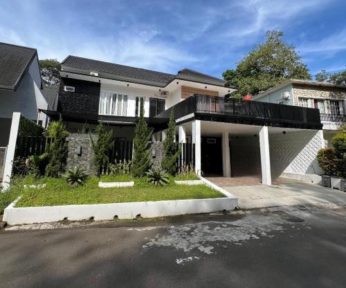 Villa Sakinah, Sentul City